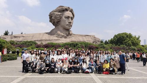 景區(qū)即課堂，課堂進(jìn)景區(qū)——橘子洲景區(qū)實(shí)地教學(xué)探索旅游景區(qū)管理